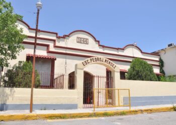 Prohíben diputados uso del teléfono celular en escuelas de Tamaulipas