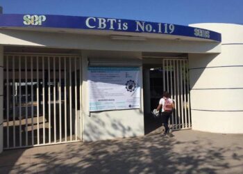 Renueva Cbtis 119 sistema de Aires acondicionados para enfrentar el calor extremo.