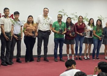 Fomentan conciencia ambiental en alumnos del CBTis 24