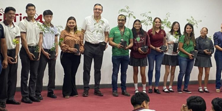 Fomentan conciencia ambiental en alumnos del CBTis 24