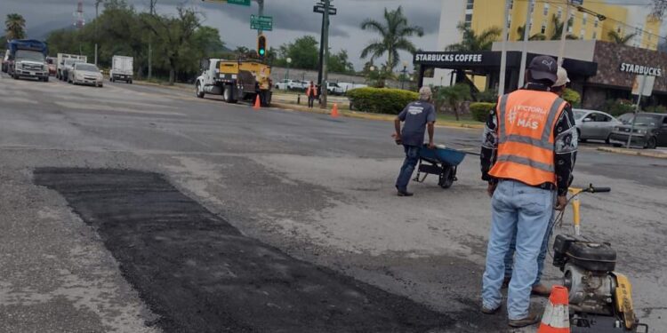 Avanza mejora de calles en Victoria