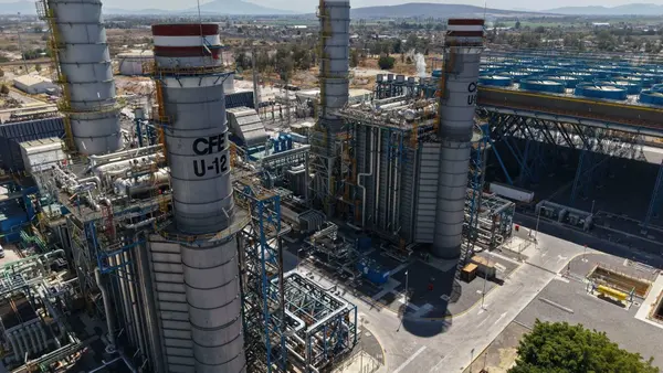 CFE Garantiza Abasto de Electricidad en México: Descarta Déficit y Destaca Reserva de Energía