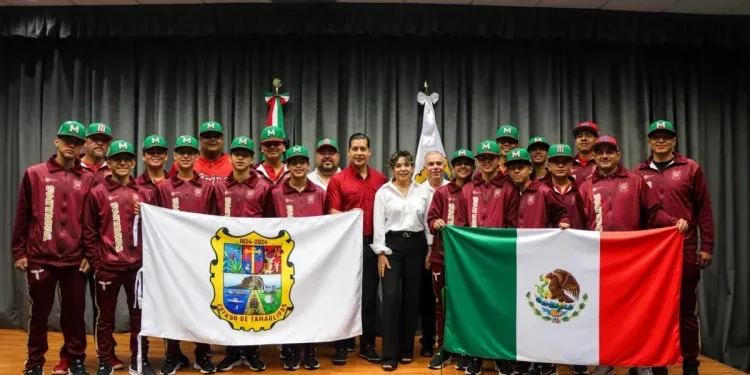 Gobernador Américo Villarreal abanderó a beisbolistas tamaulipecos rumbo a Torneo Latinoamericano