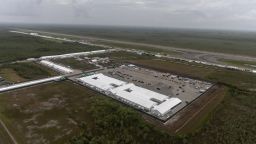 Los vuelos de deportación desde ‘Alligator Alcatraz’ ya están en marcha