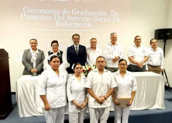 Gradúa ISSSTE Tamaulipas a cuatro enfermeros pasantes en emotiva ceremonia y con instalaciones remodeladas