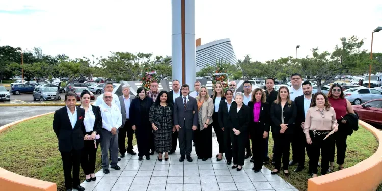 Conmemora la UAT 75 años de historia, transformación y compromiso social