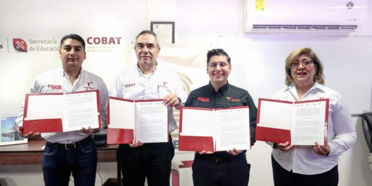 Firman INJUVE y Colegio de Bachilleres del Estado de Tamaulipas convenio de colaboración de servicio social y prácticas profesionales