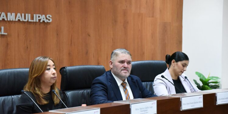 Encabeza presidente del TRIELTAM la defensa de la igualdad política de las mujeres