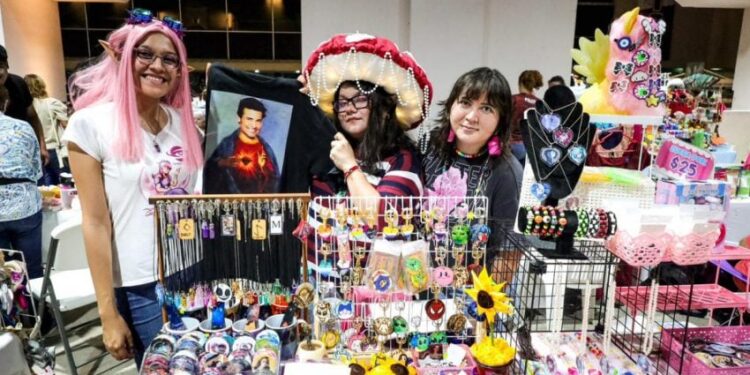 Participan jóvenes emprendedores de Ciudad Madero en la iniciativa “Mercado Tamaulipas” del INJUVE