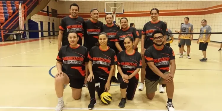 Cumplen con Jornada 4 en Torneo de Voleibol para Funcionarios UAT
