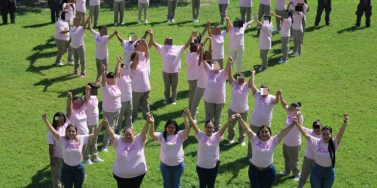 Conmemora CEDES Matamoros Día Mundial de la Lucha contra el Cáncer de Mama con conferencias y actividades de sensibilización