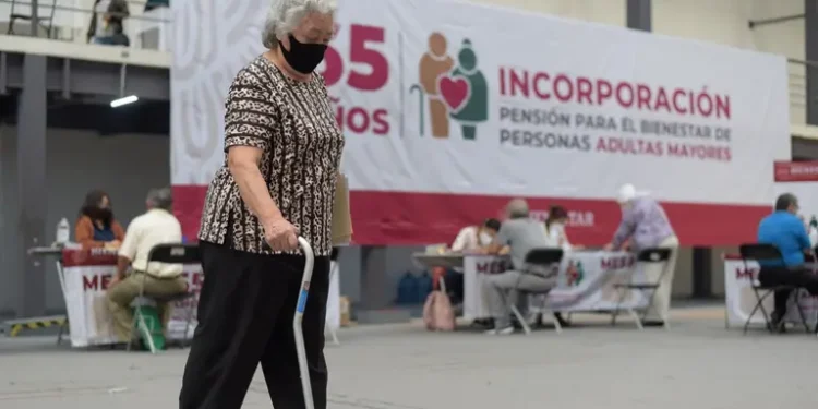 Pensión Bienestar de 30 a 60 Años da Apoyo de 19,200 Pesos: ¿Quiénes Hacen Registro? Requisitos