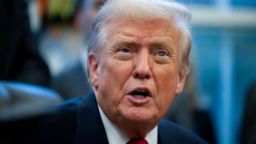 El Congreso aprueba paquete de financiamiento para reabrir el Gobierno federal y lo envía a Trump para su firma