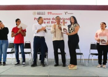 INFONAVIT entrega viviendas del bienestar a familias de Tamaulipas