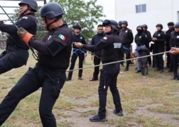 Capacitan a elementos operativos de la SSPT en Medicina Táctica Policial
