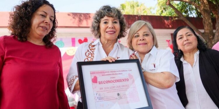 Agradecen maestros labor de SEBIEN