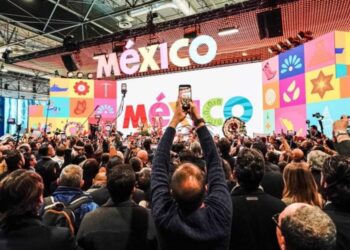 Exploran inversiones en el sur y nuevas rutas aéreas: Turismo
