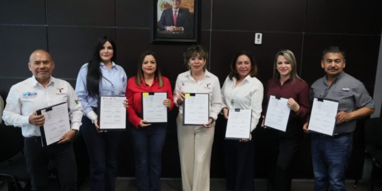 Trabajan SEBIEN y municipios en mejoramiento de parques