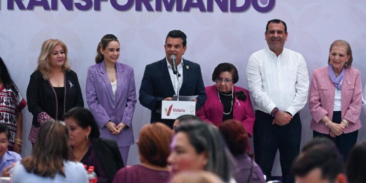 Con su fuerza y capacidad, las mujeres transforman a Victoria: Lalo Gattás.