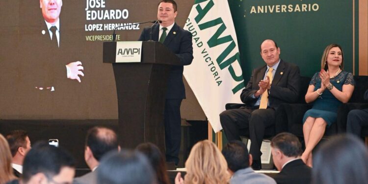 Fortalecen colaboración alcalde de Victoria y AMPI