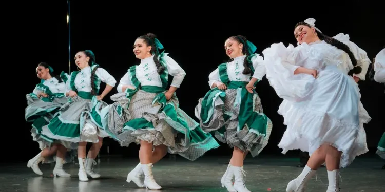 La UAT celebra el Día Internacional de la Danza con una gala artística del talento universitario