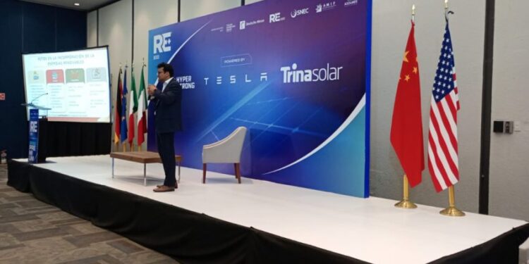 Participa SEDENER en Re+México con ponencia sobre transición energética y confiabilidad del sistema