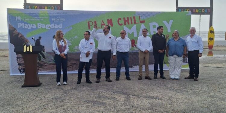 Promueve SET conciencia ambiental con limpieza costera en Playa Bagdad