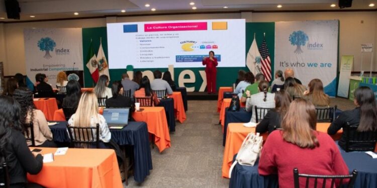 Fortalece STPS diálogo con sector maquilador en Matamoros para ampliar oportunidades laborales