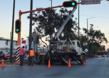 Operará Municipio semáforos instalados por el Estado.