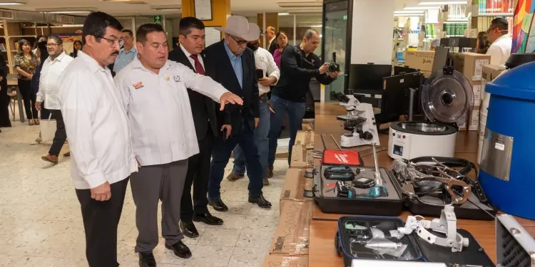 Impulsa la UAT investigación veterinaria con tecnología de vanguardia