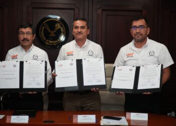 La UAT y el SUTUAT firman convenio de revisión salarial 2026