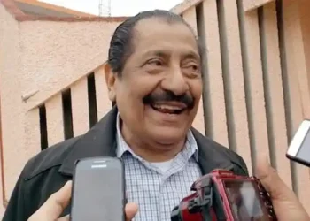 Tovar Tapia acusa a Arnulfo de buscar fuero y advierte proceso penal contra su secretario