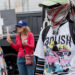 Manifestantes pro y anti ICE se encaran en centro de inmigrantes en NJ