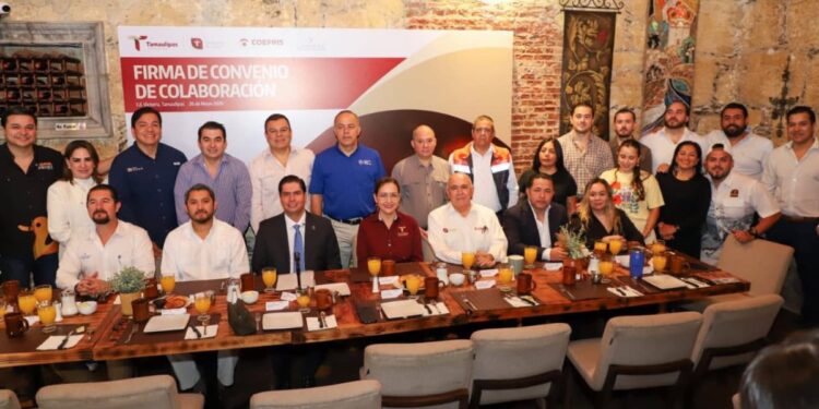 Secretaría de Salud y COEPRIS fortalecen acciones con la CANIRAC para proteger la salud de la población
