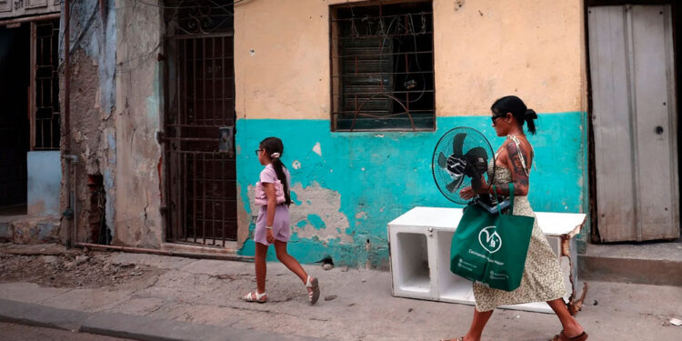 Cuba adelanta el fin de curso por la grave crisis energética