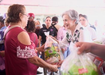 Américo y María de Villarreal benefician a miles en González a través de la brigada Transformando Familias