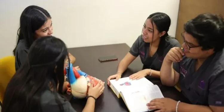 DIF Tamaulipas mantiene abierta la convocatoria para la Licenciatura en Terapia Física en el CREE