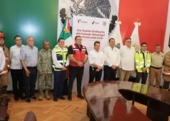 Preside alcalde Lalo Gattás Consejo de Protección Civil para reforzar estrategias por intensas lluvias.