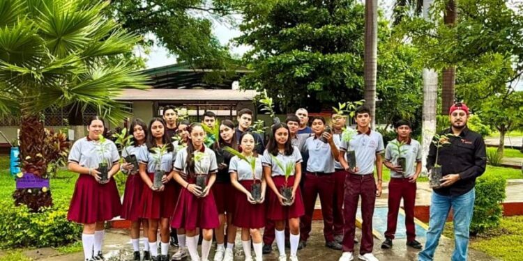 Impulsan la sustentabilidad con la iniciativa “Sembrando Futuro para la Juventud”: INJUVE