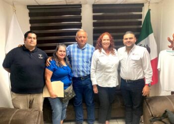 Acerca el ITAVU programas de vivienda a familias de Villa de Casas
