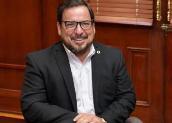 Paga SET incremento salarial a docentes tamaulipecos