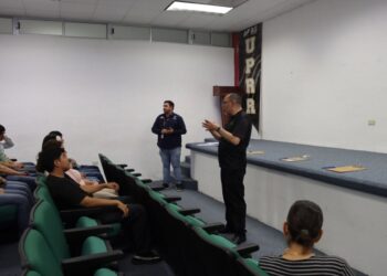 Fortalece UPRR permanencia académica de sus estudiantes con becas institucionales