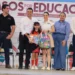 Entregan Lucy y Lalo 3 mil kits escolares de la campaña «Pasos por la Educación».