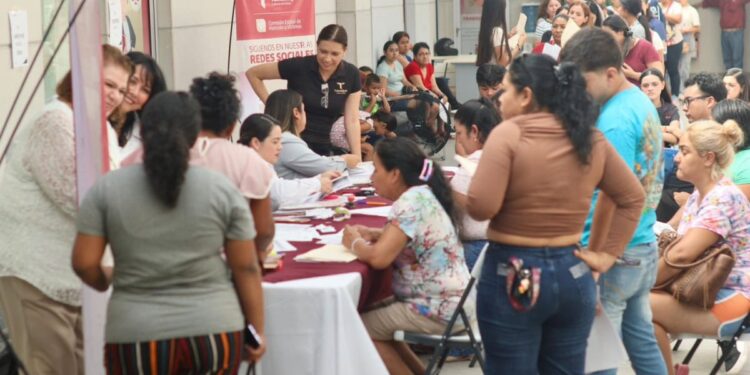 Entrega CEAV Tamaulipas becas «Esperanza de Tamaulipas» para fortalecer la educación de estudiantes