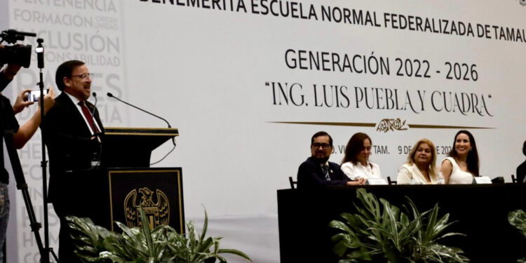 Conmemora la Benemérita Escuela Normal Federalizada de Tamaulipas su 137 aniversario con nueva generación de docentes
