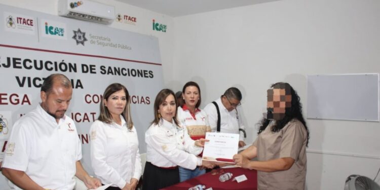 SSPT y el ITACE entregan 203 constancias de capacitación laboral en el CEDES Victoria
