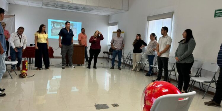 Refuerza STPS cultura de la prevención con capacitación en seguridad contra incendios para personal de COMAPA Victoria