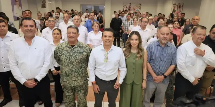 Asiste alcalde a presentación del programa de la Cultura de Seguridad Nacional.