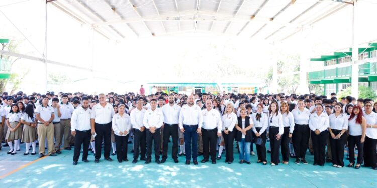 Con educación y preparación, jóvenes de Tamaulipas construyen mejores oportunidades: Héctor Joel Villegas