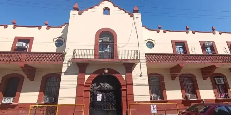 Definirán con encuestas uso de celulares en escuelas de Tamaulipas
